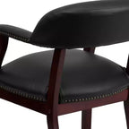 Sedia per conferenze Emma e Oliver con borchie decorative