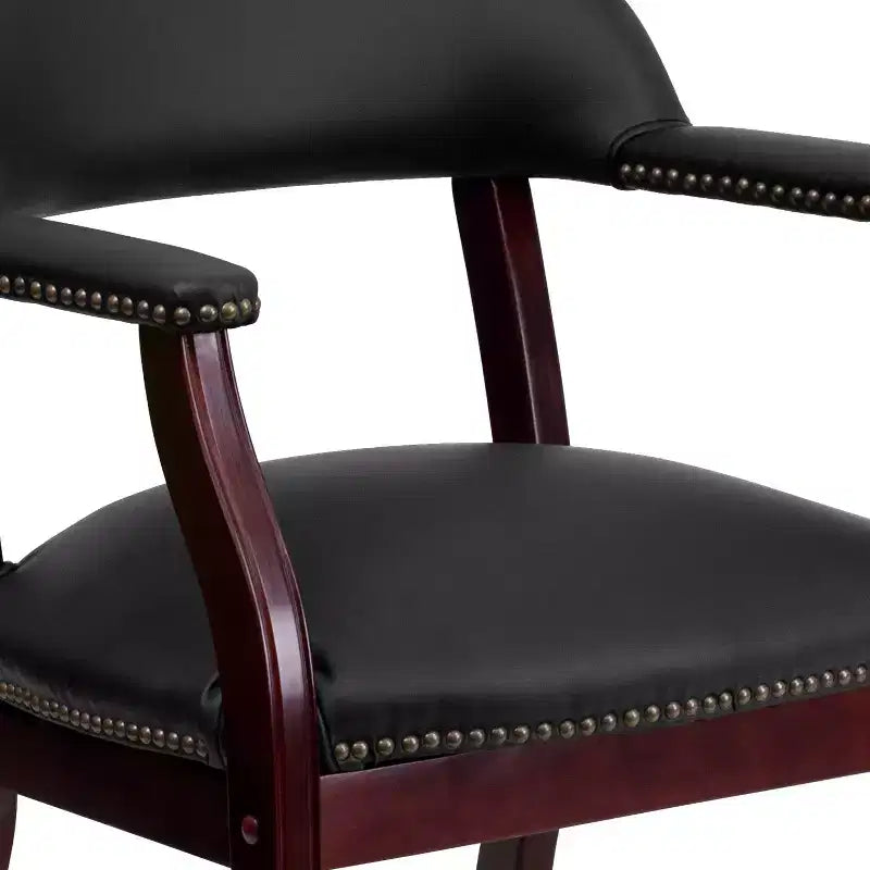 Sedia per conferenze Emma e Oliver con borchie decorative