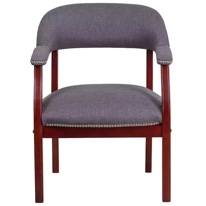 Sedia per conferenze Emma e Oliver con borchie decorative